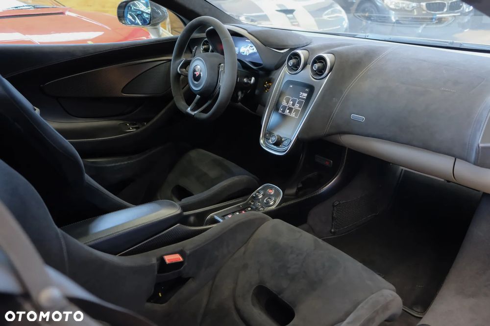 McLaren 570S Coupe - 17