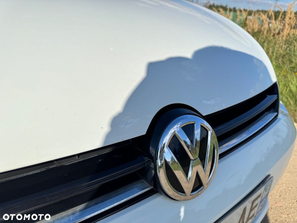 Volkswagen Golf - 6