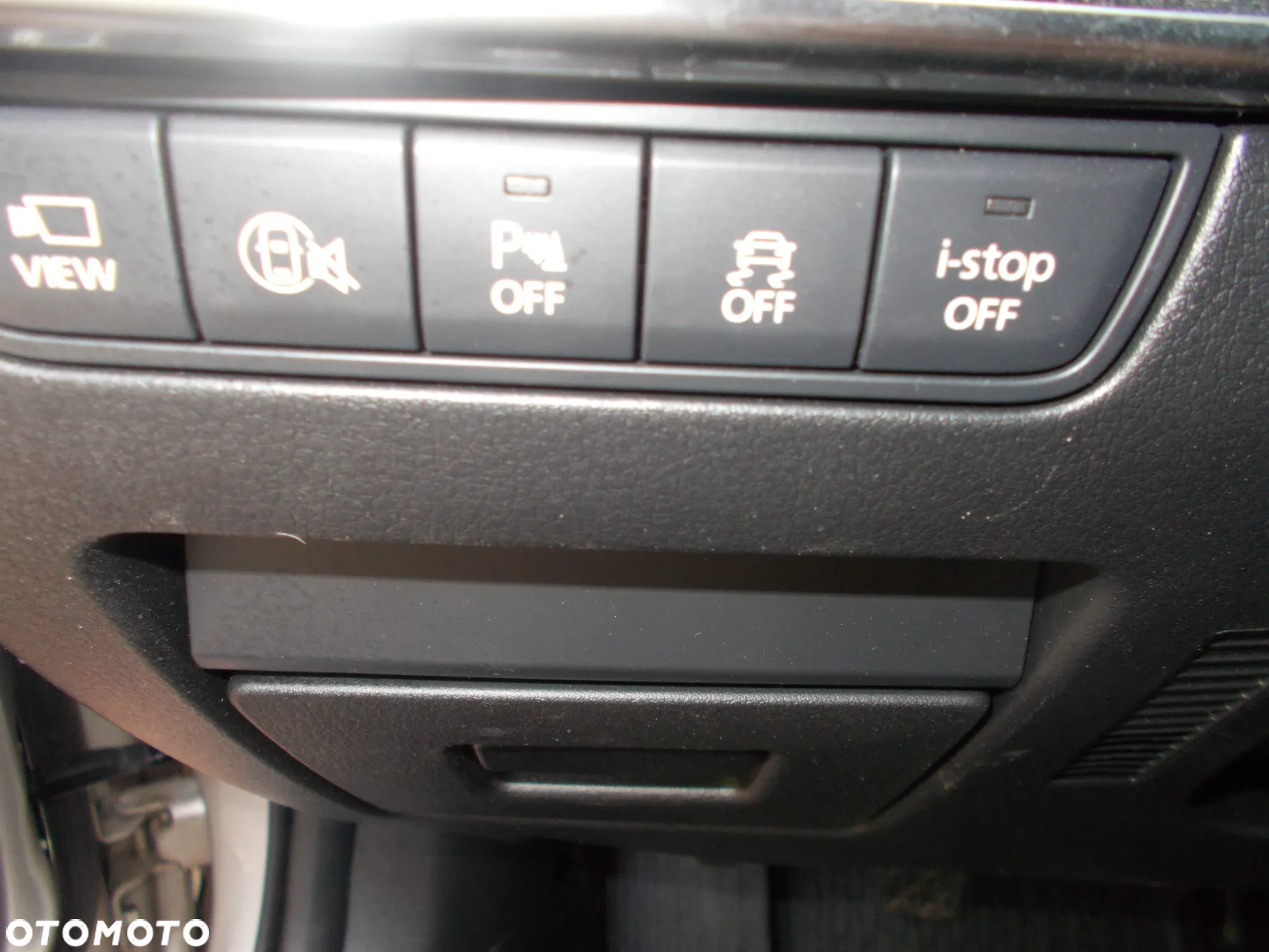 Mazda 3 - 16