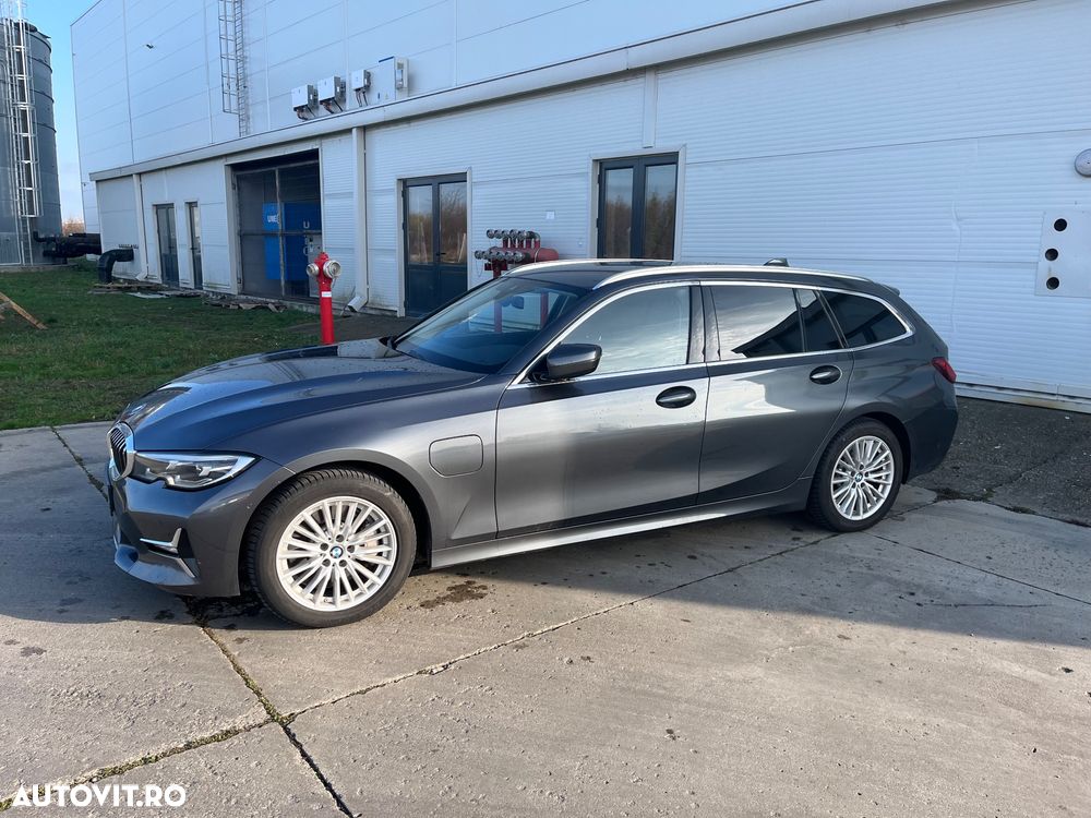 BMW Seria 3 330e AT PHEV - 2