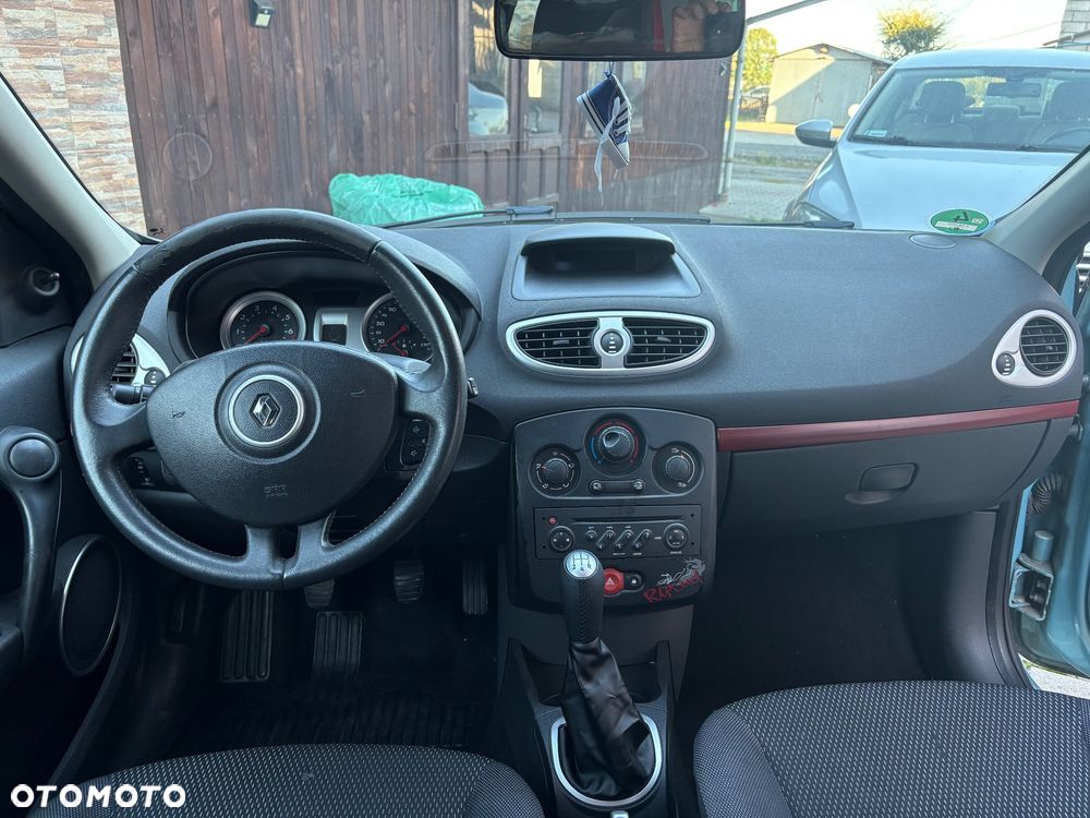 Renault Clio - 5