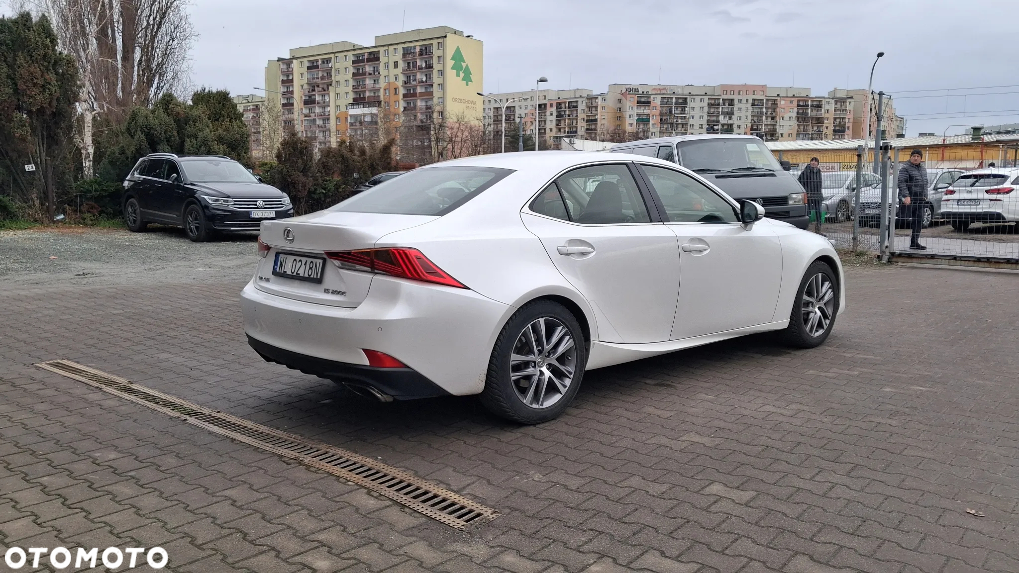 Lexus IS 200t Elegance - 3