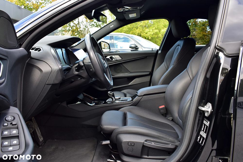 BMW Seria 2 218i M Sport - 6