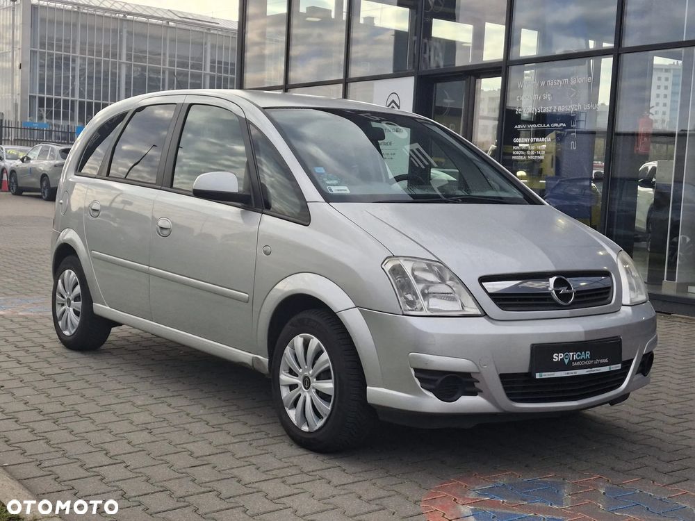 Opel Meriva 1.8 16V (Essentia) - 2