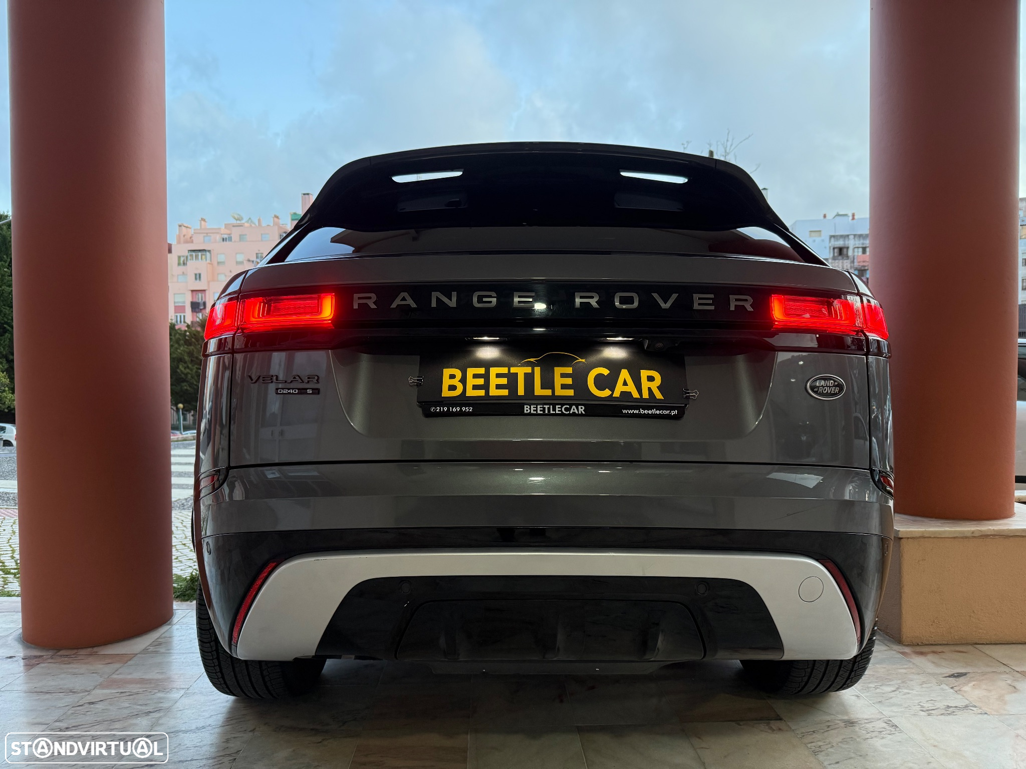Land Rover Range Rover Velar 2.0 D R-Dynamic HSE - 22