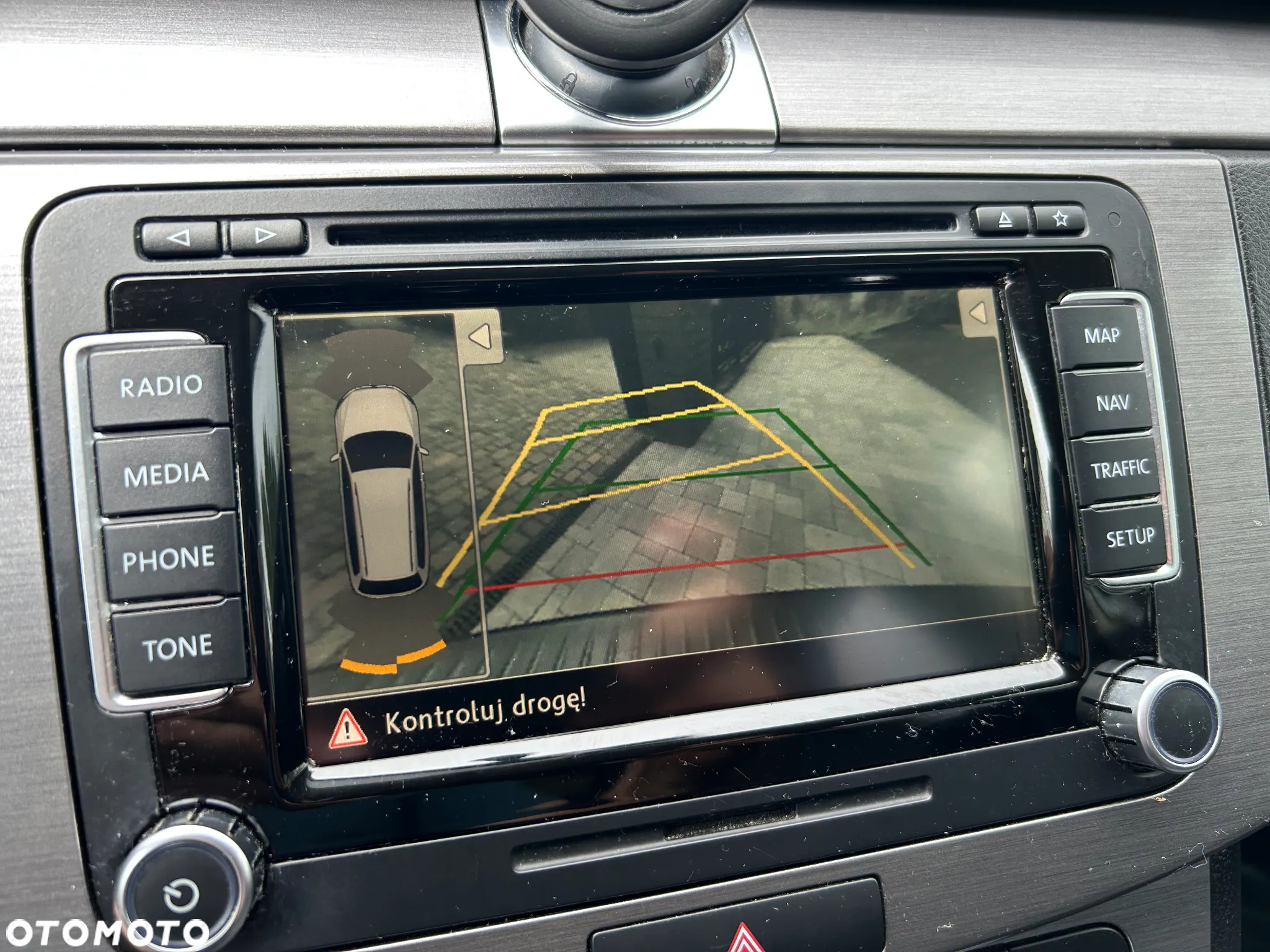 Volkswagen Passat 2.0 TDI DPF Comfortline - 23