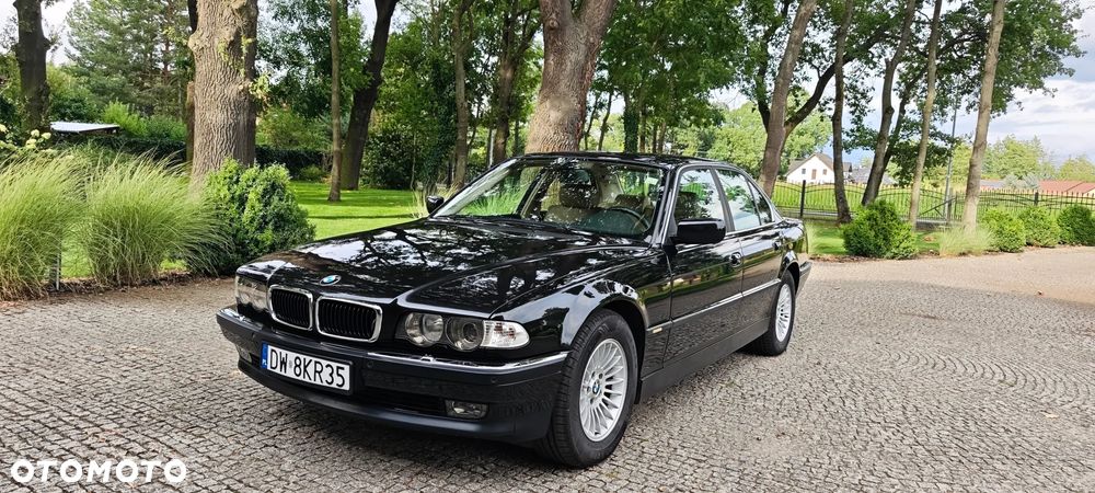 BMW Seria 7 - 1