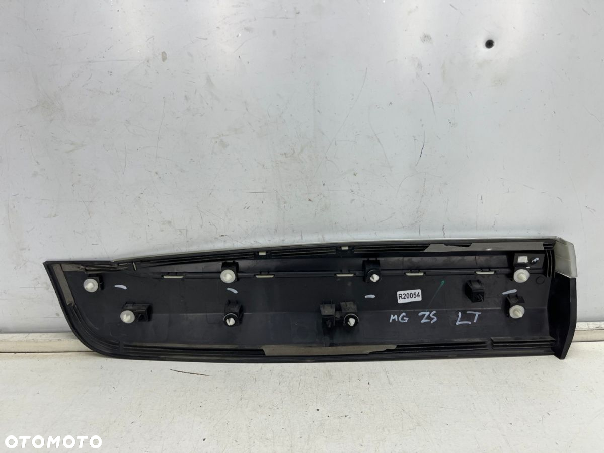 Listwa MG ZS MG VS MG ZS EV 17r.- LEWA TYLNA dolna nakładka drzwi lewy tył p10360770 - 9