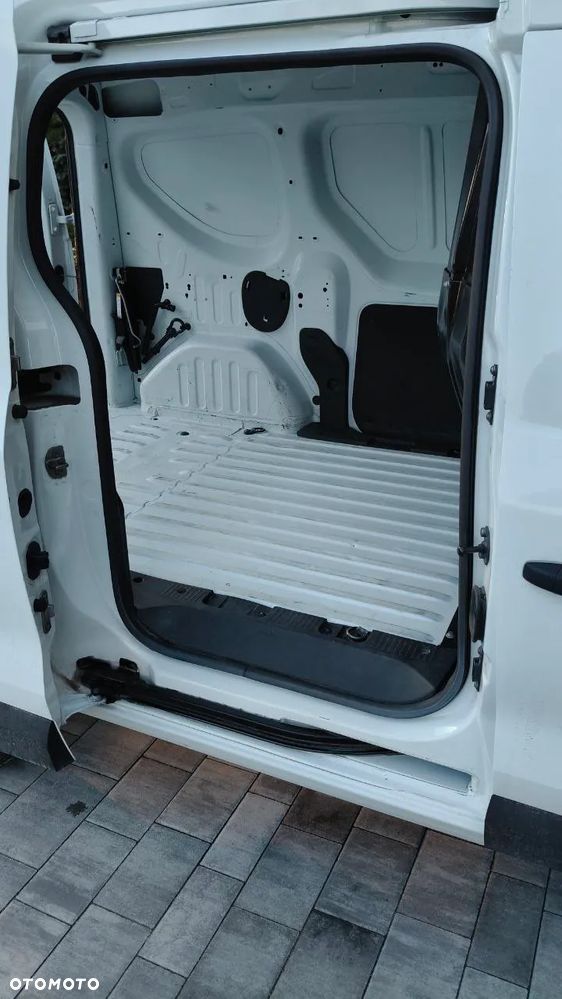 Renault Express - 10