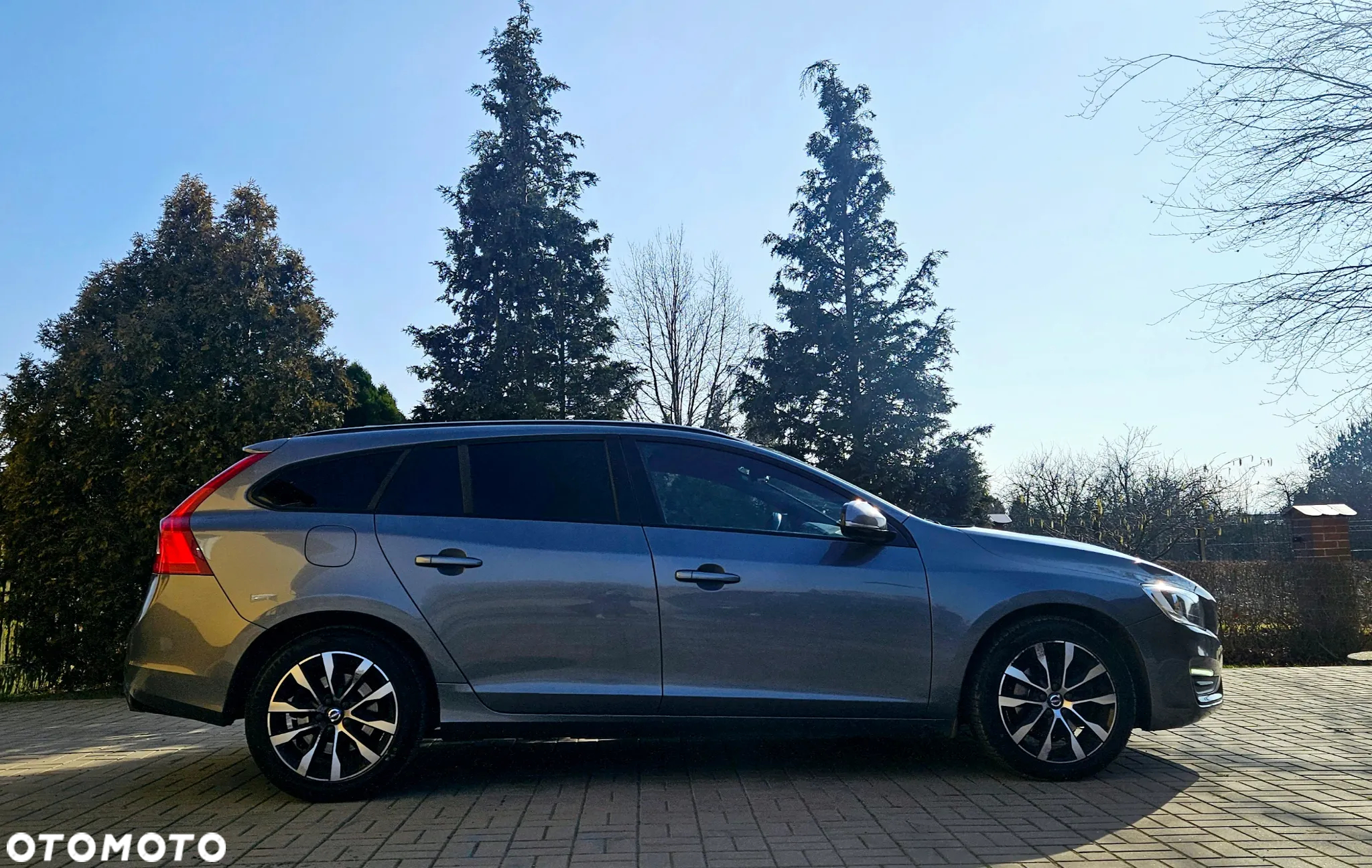 Volvo V60 D2 Drive-E Dynamic Edition (Kinetic) - 15