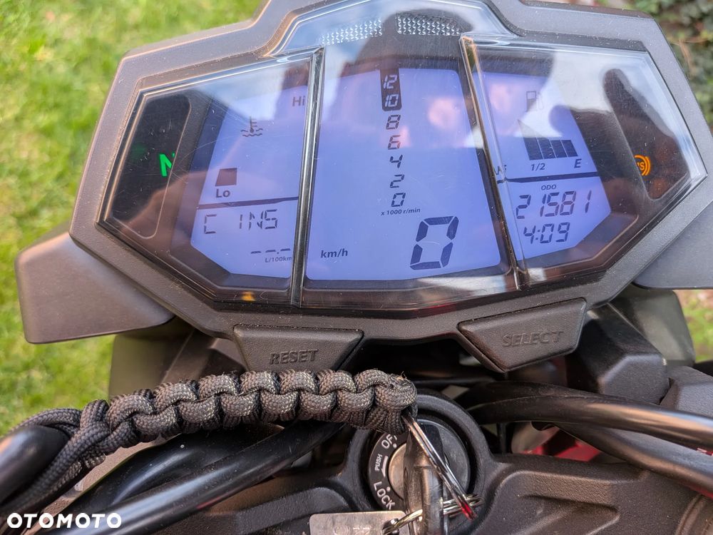 Yamaha MT - 19