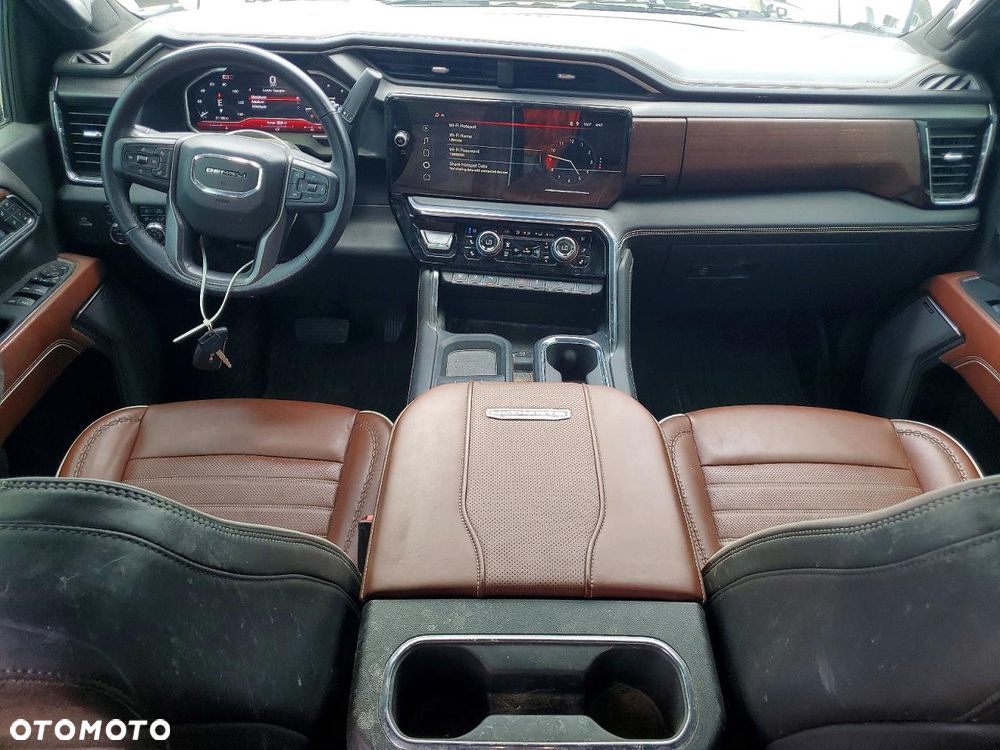 GMC Sierra - 9