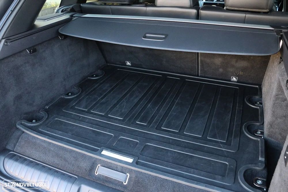 Land Rover Range Rover Sport 2.0 Si4 PHEV HSE Dynamic Stealth - 33