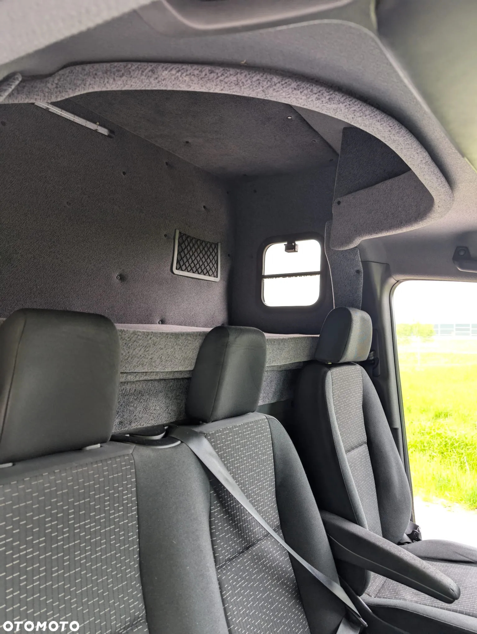Mercedes-Benz Sprinter - 23