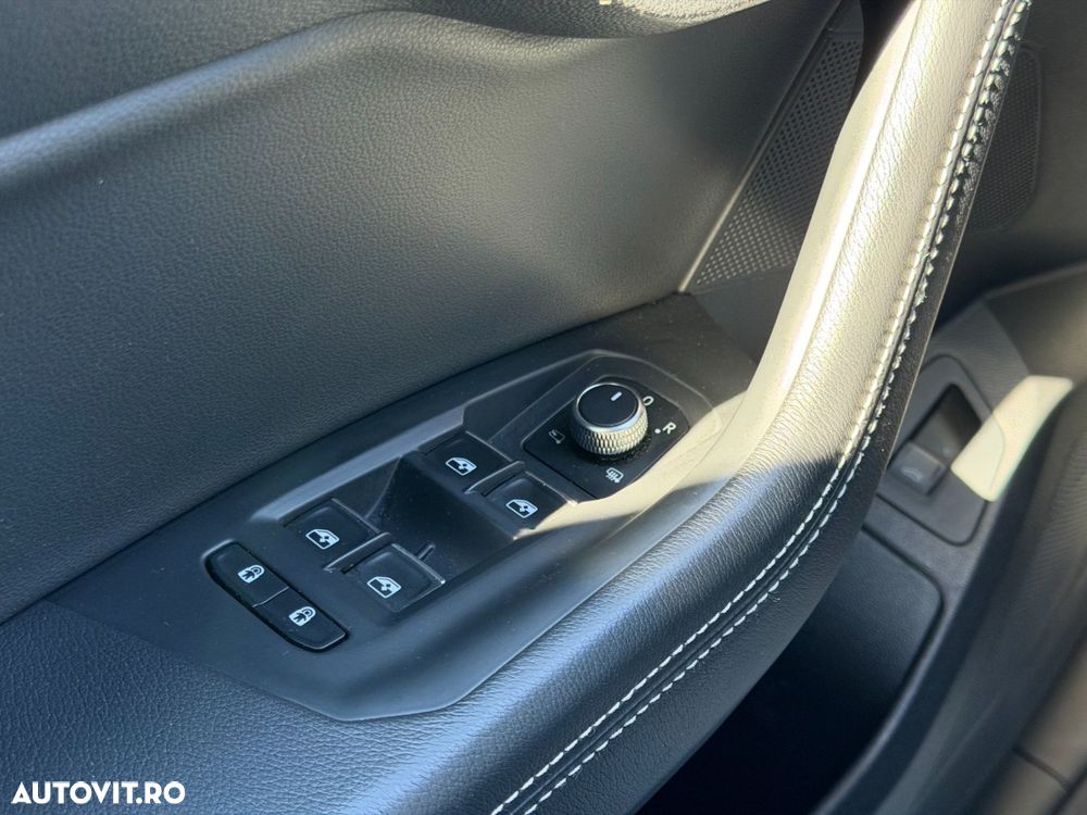 Volkswagen Touareg V6 TDI 4MOTION Elegance - 17