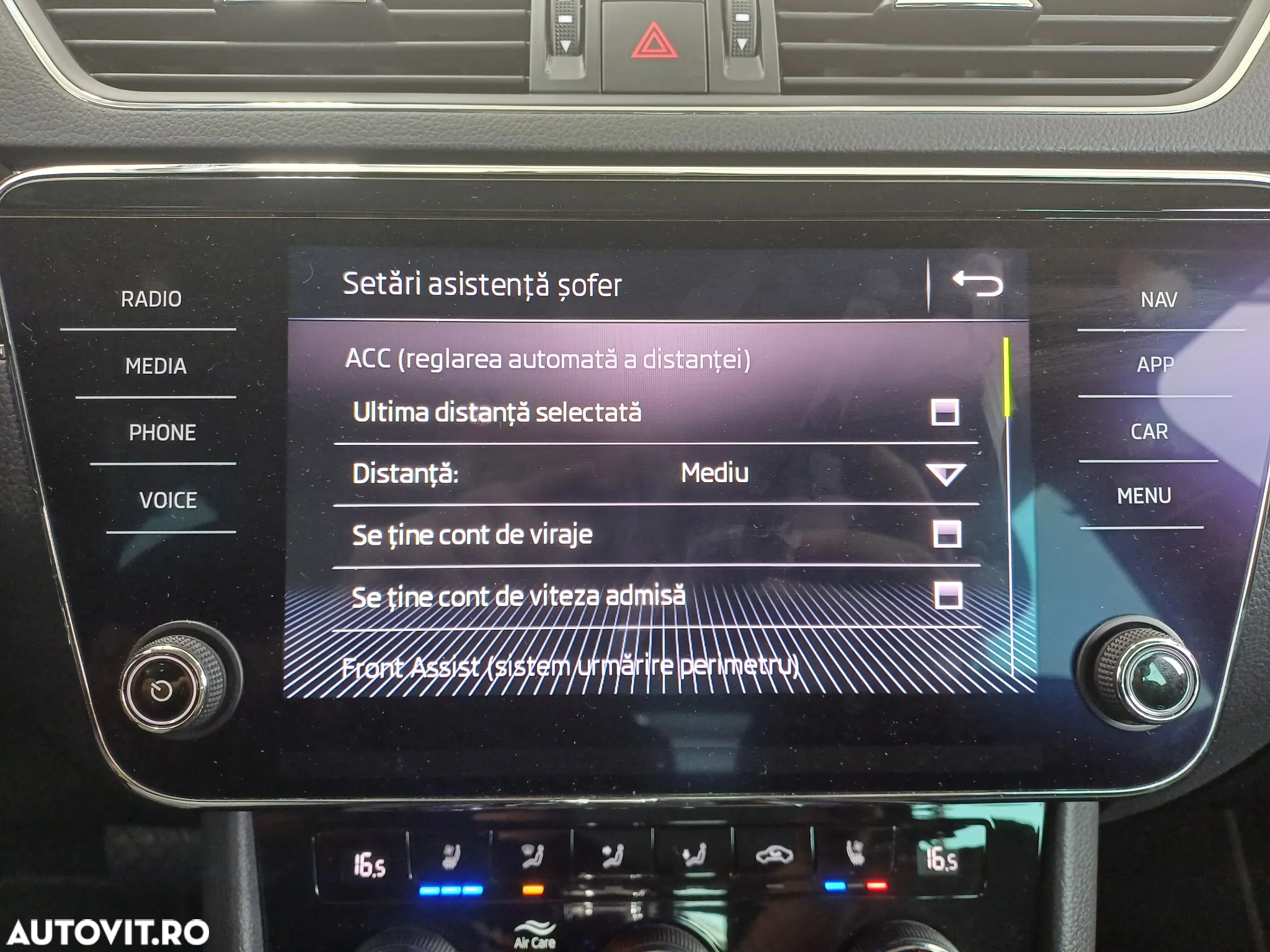 Skoda Superb Combi 2.0 TDI 4X4 DSG Laurin & Klement - 21