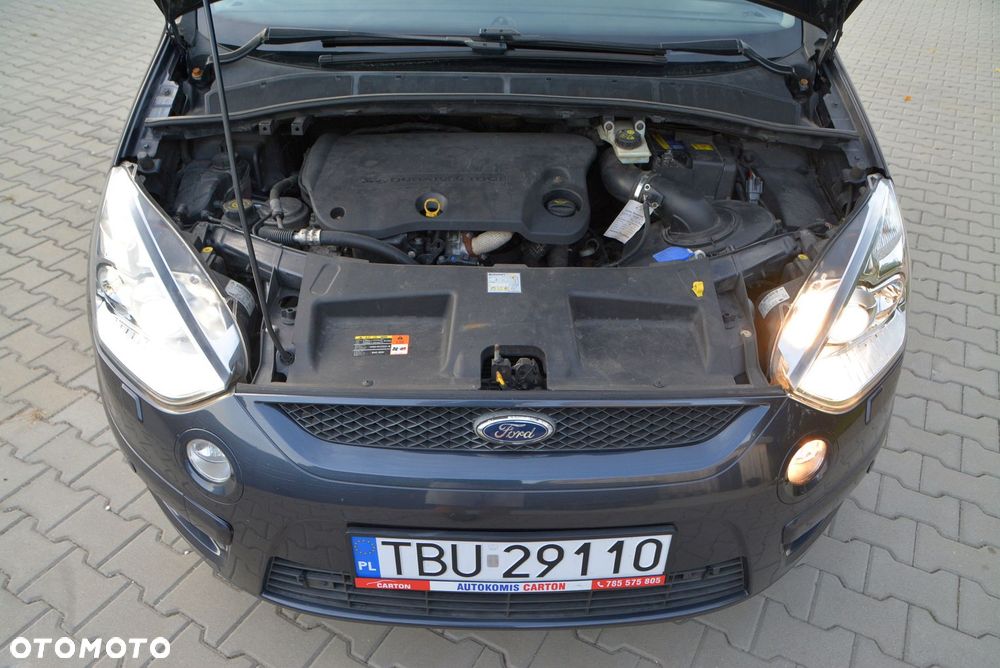 Ford S-Max - 9