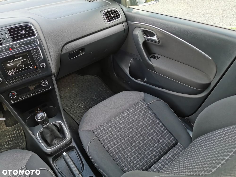 Volkswagen Polo 1.0 (Blue Motion Technology) Comfortline - 12