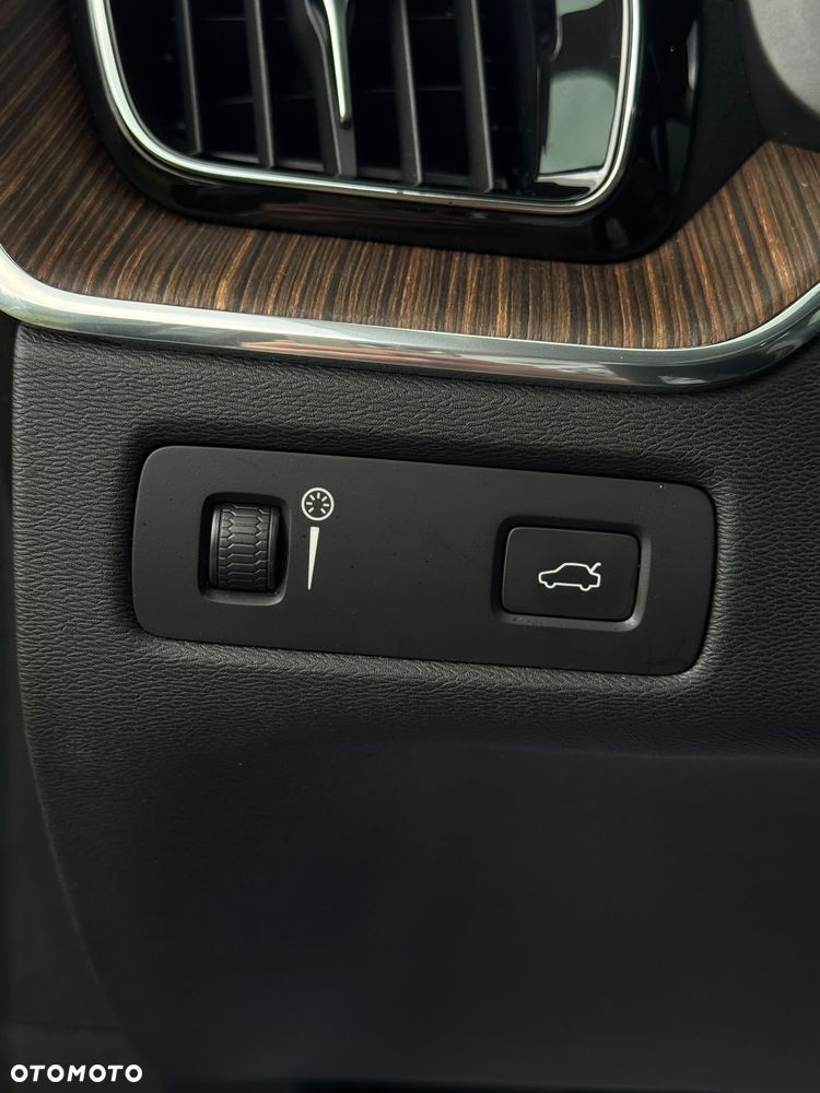 Volvo XC 60 T6 AWD Inscription - 22