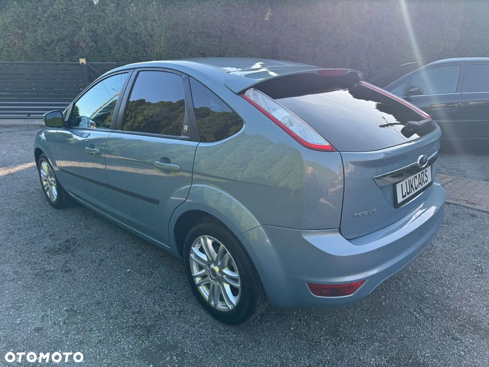 Ford Focus 1.8 Ghia - 6
