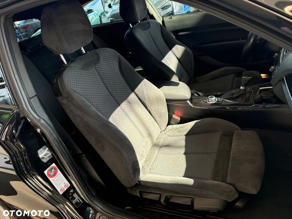 BMW Seria 1 116d DPF Edition Sport - 12