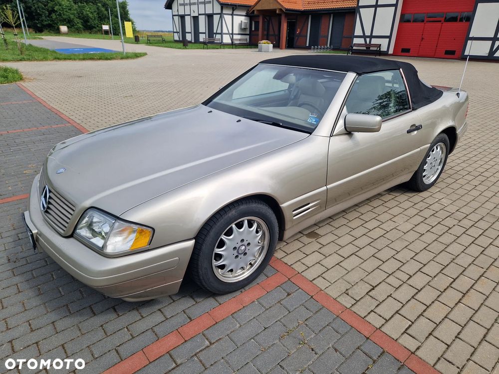 Mercedes-Benz SL - 1