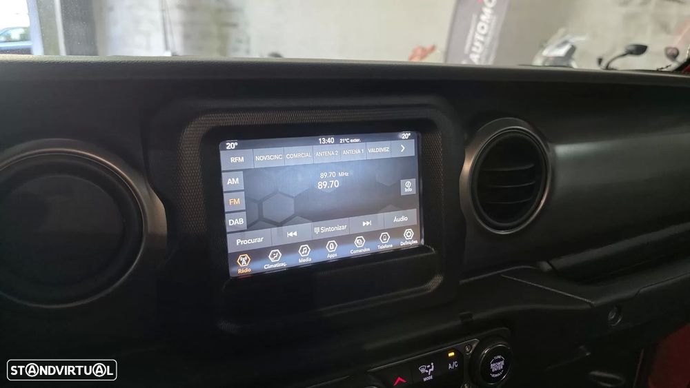 Jeep Gladiator 3.0 CRD Sport AT8 - 38