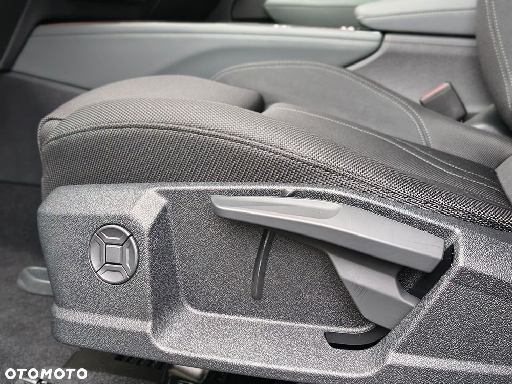 Audi Q3 Sportback - 12