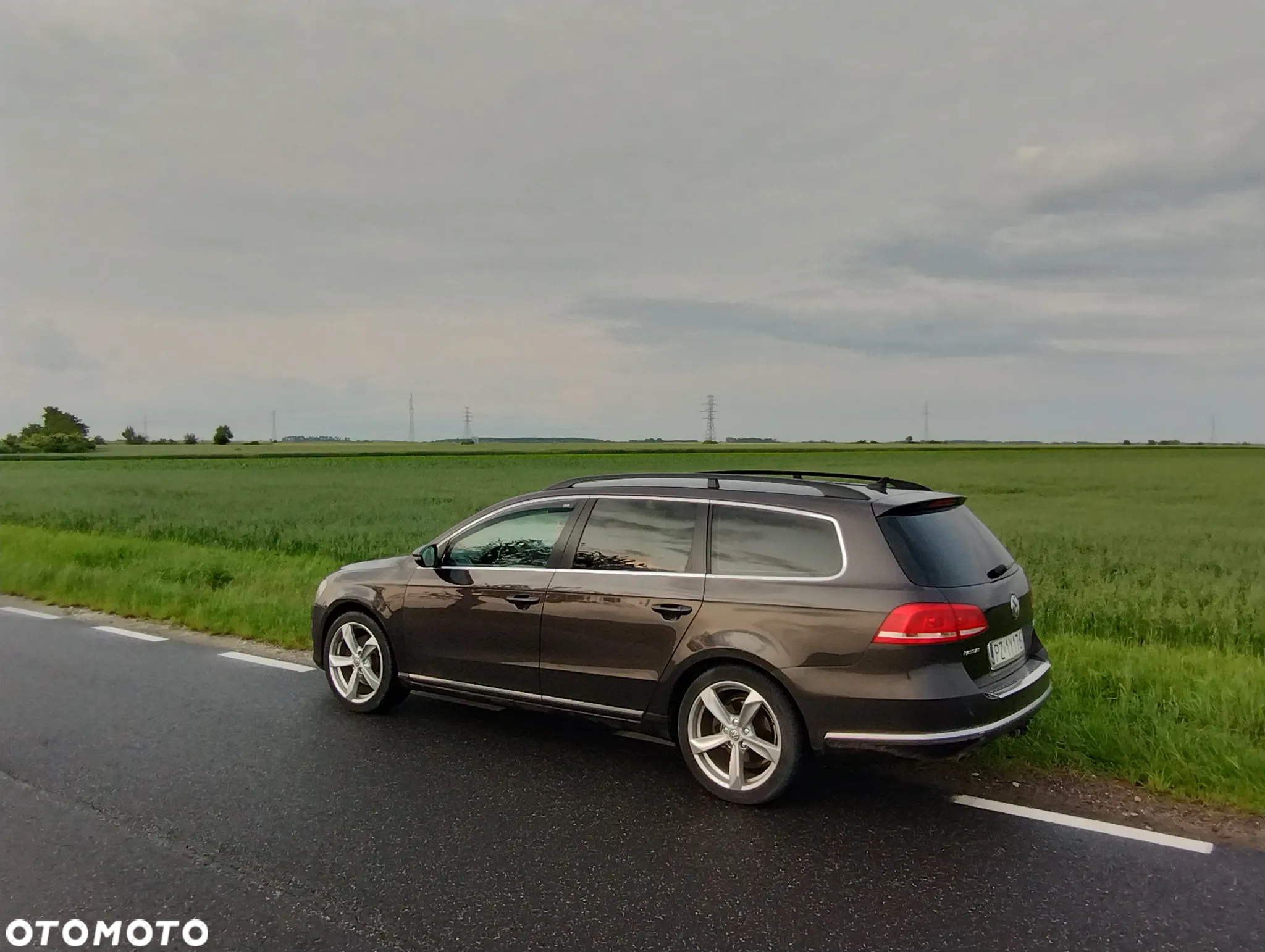 Volkswagen Passat 2.0 TDI Comfortline - 5
