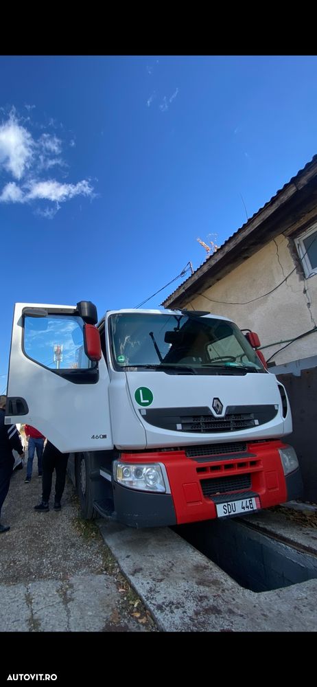 Renault Premium - 2