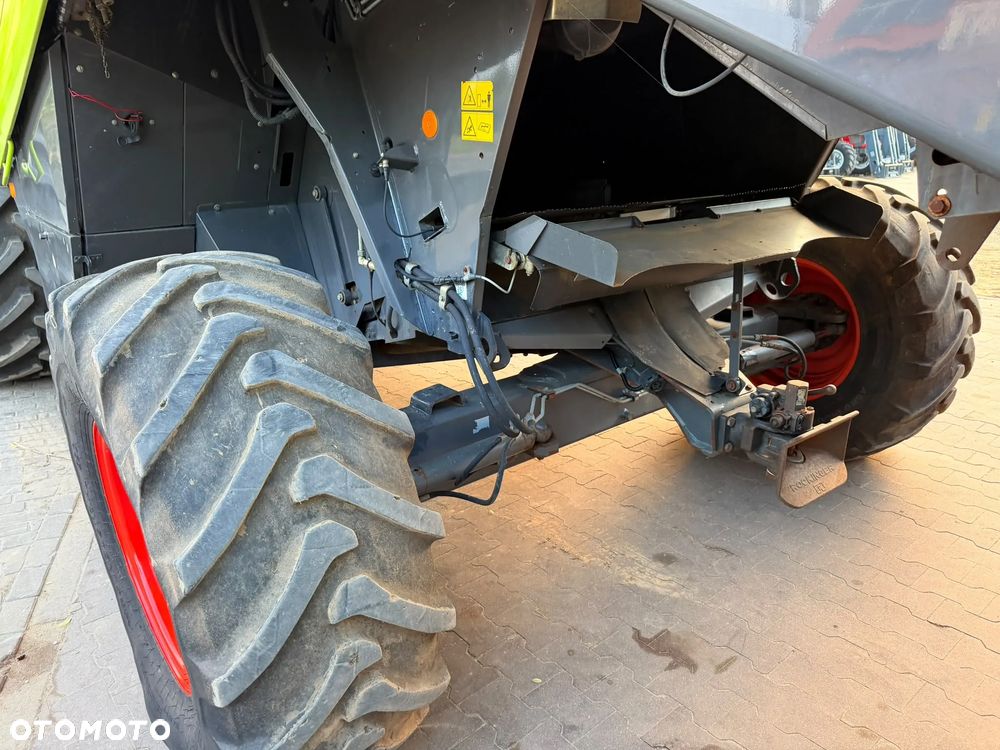 Claas LEXION 750 APS HYBRID - 28