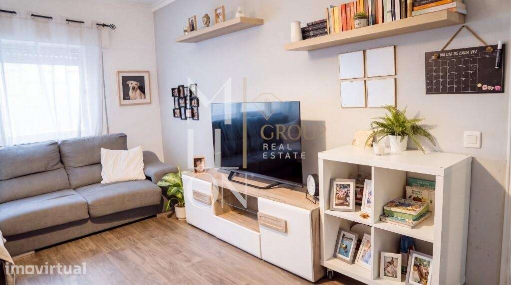 Apartamento T1 em Rio de Mouro | Cave/RC com WC Espaçosa - Grande imagem: 3/14