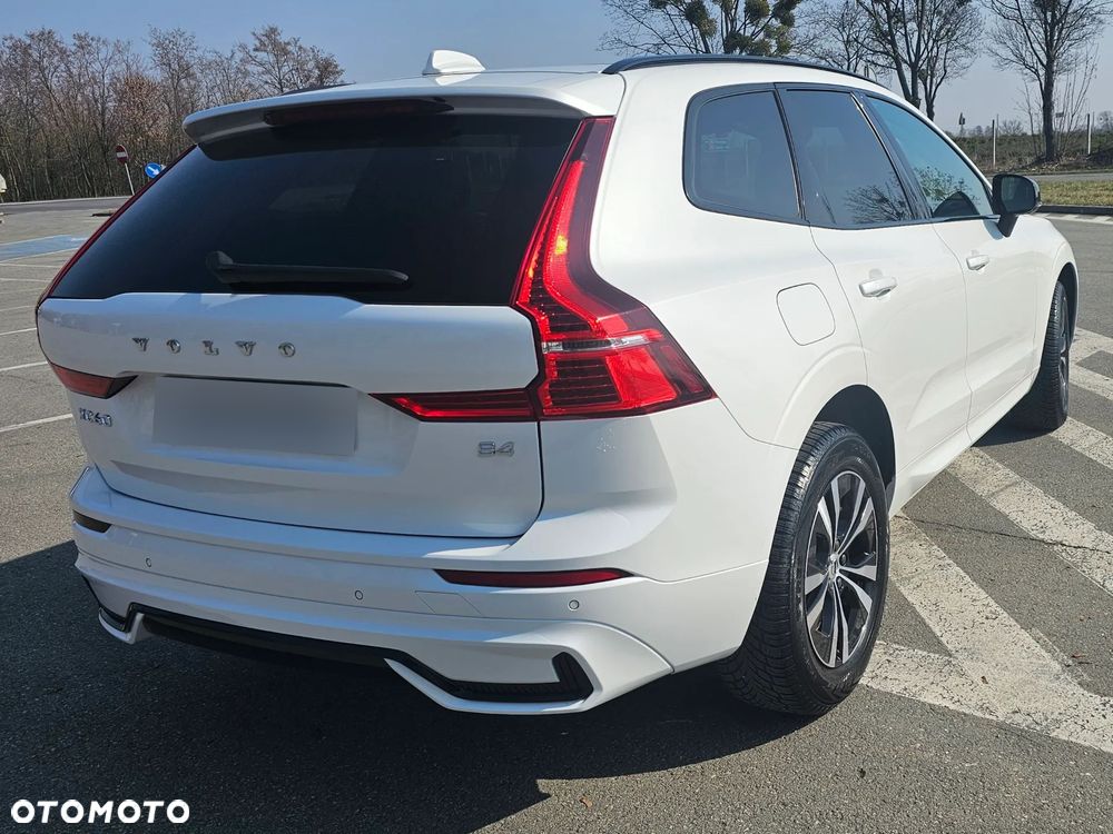 Volvo XC 60 B4 B Plus Dark - 8