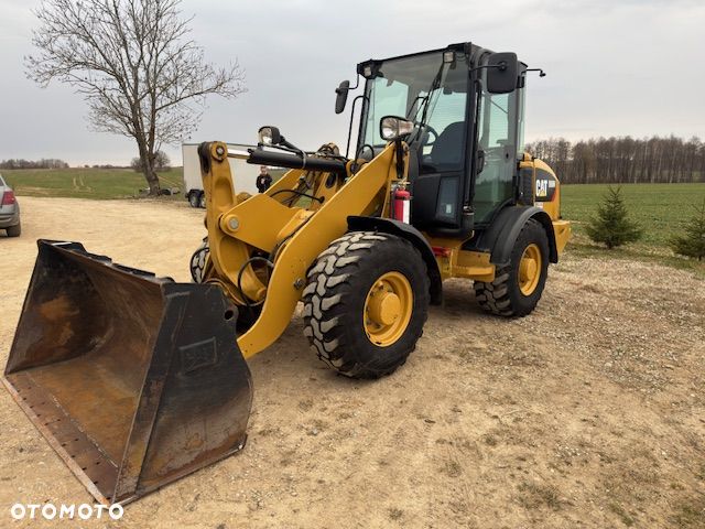 Caterpillar 906M - 3