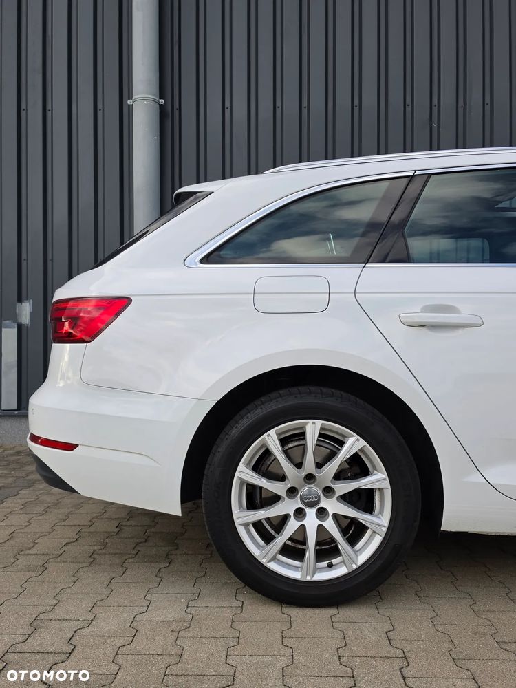 Audi A4 Avant 2.0 TDI ultra sport - 5