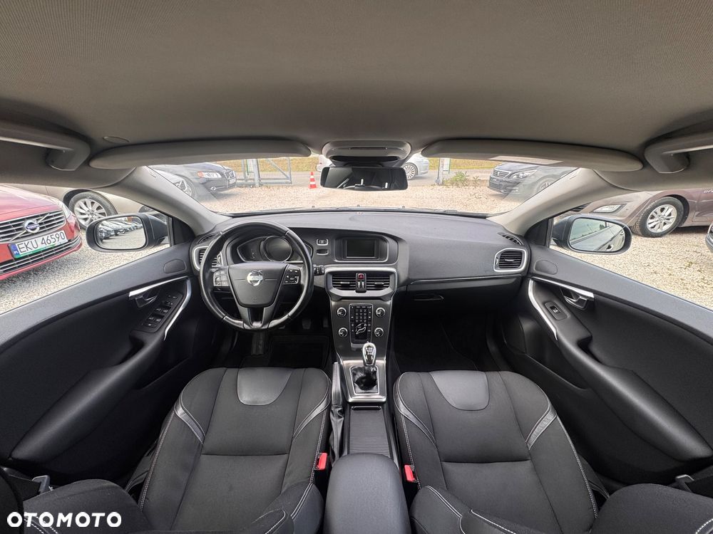 Volvo V40 D2 Kinetic - 28