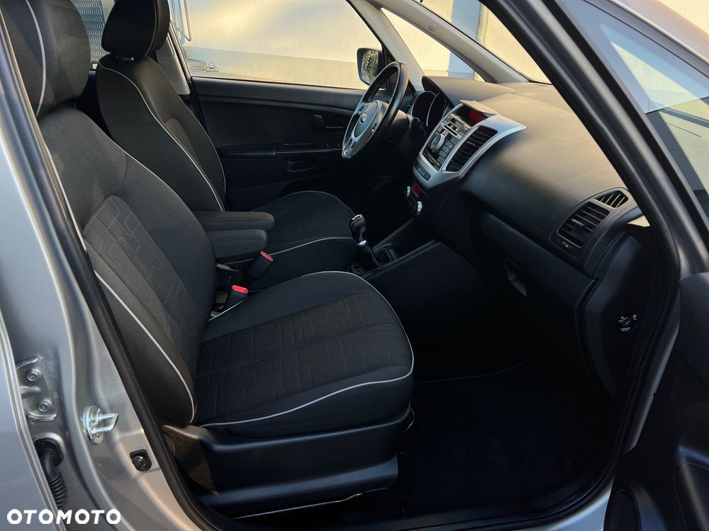 Kia Venga 1.4 CVVT UEFA EURO 2016 - 33