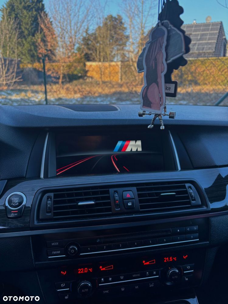 BMW Seria 5 528i - 13