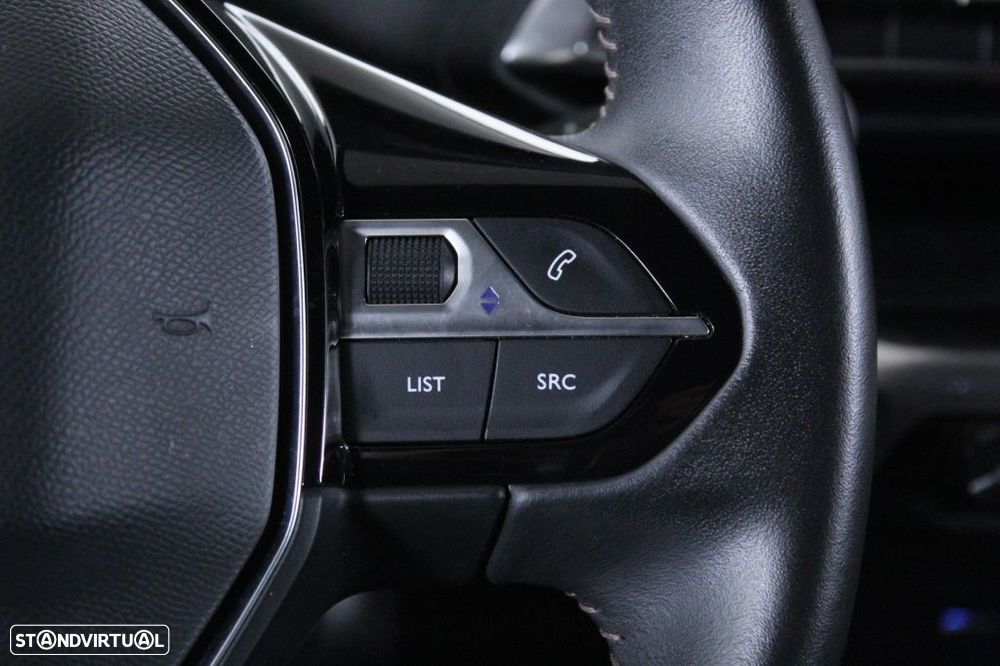 Peugeot 3008 1.2 PureTech Active Pack - 23