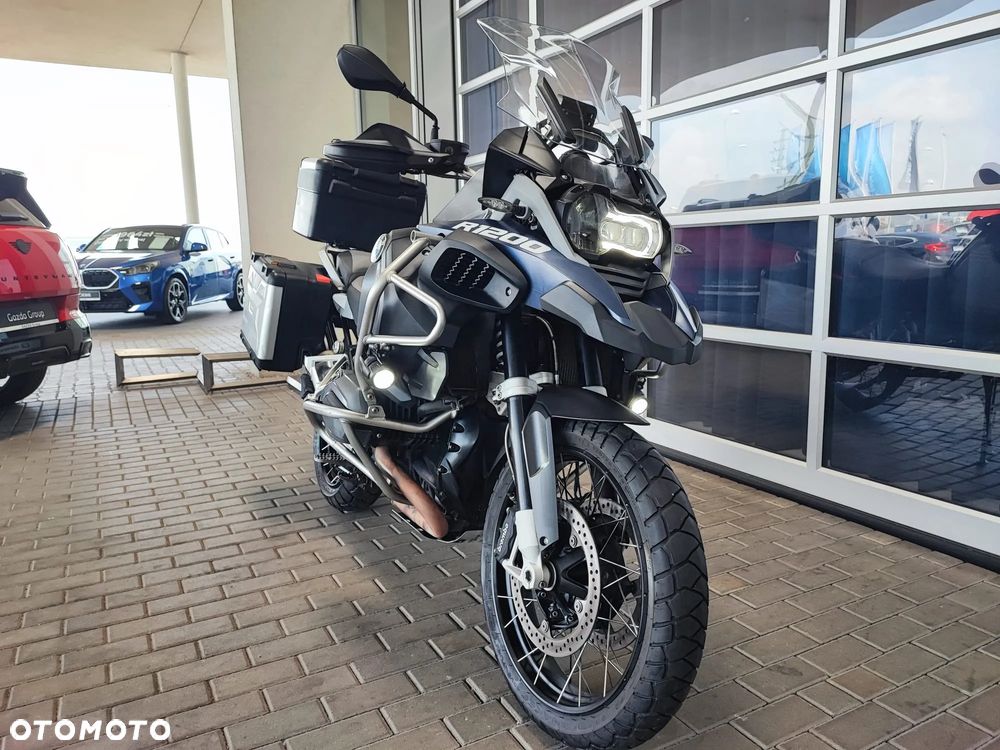 BMW R - 8