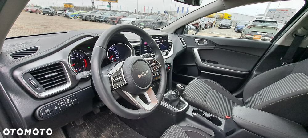 Kia XCeed 1.5 T-GDI M - 31