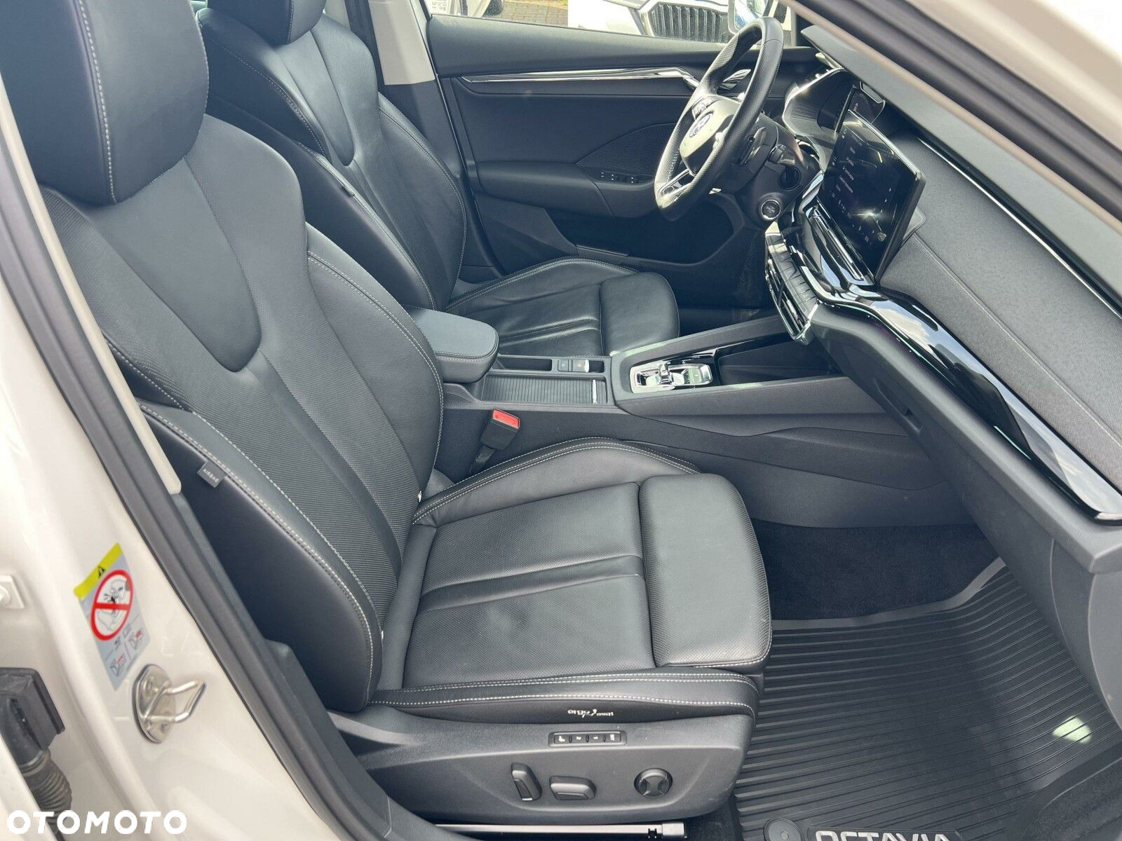 Skoda Octavia 2.0 TDI SCR Style DSG - 17