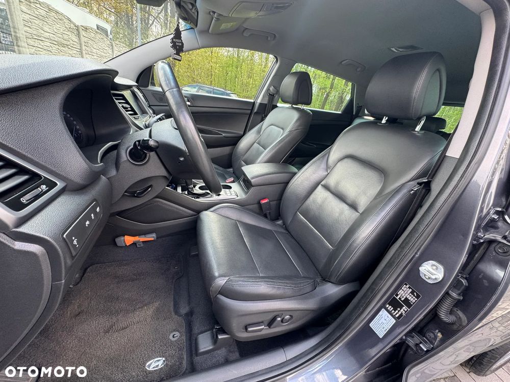 Hyundai Tucson blue 1.7 CRDi 2WD DCT Premium - 30