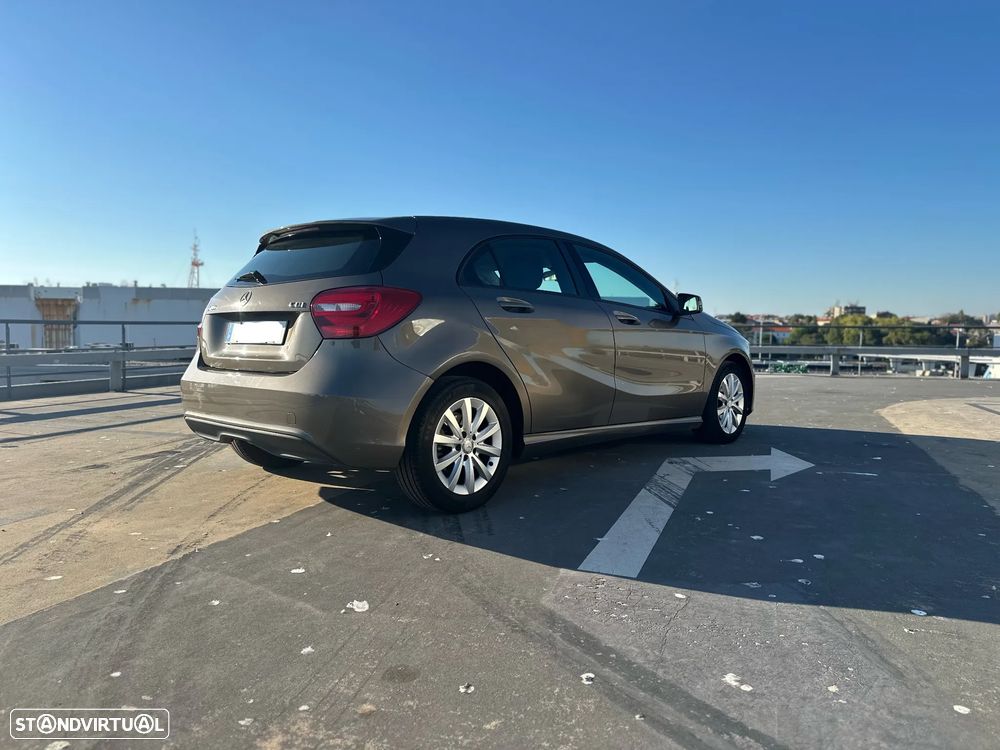 Mercedes-Benz A 180 - 2