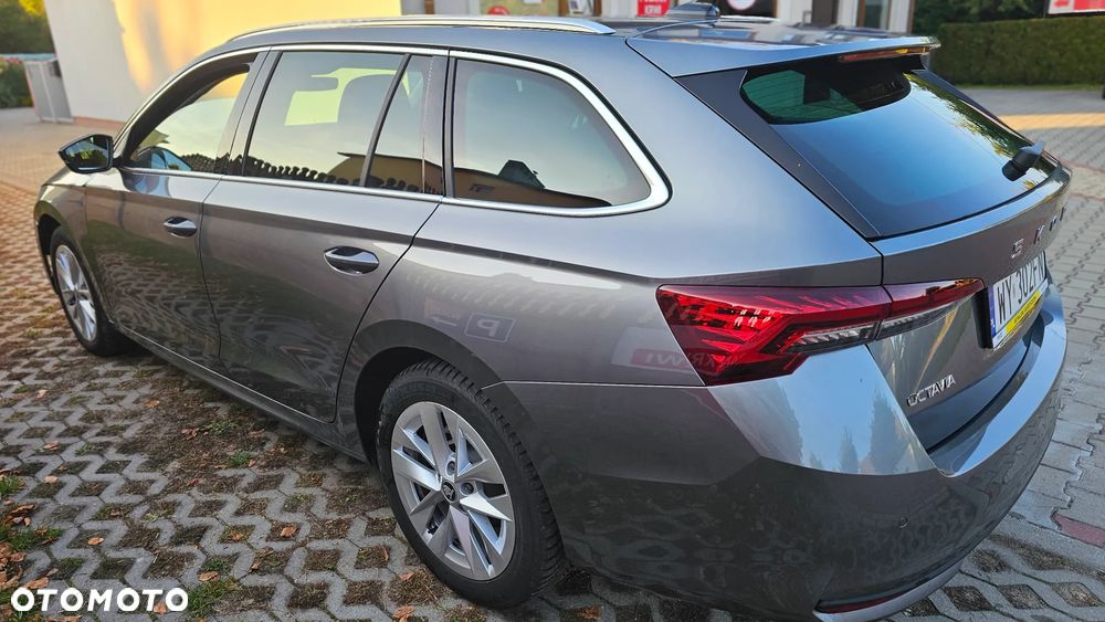 Skoda Octavia 1.5 TSI mHEV Selection DSG - 3