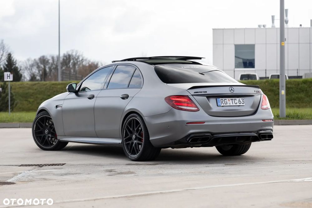 Mercedes-Benz Klasa E AMG 63 S 4-Matic+ - 14