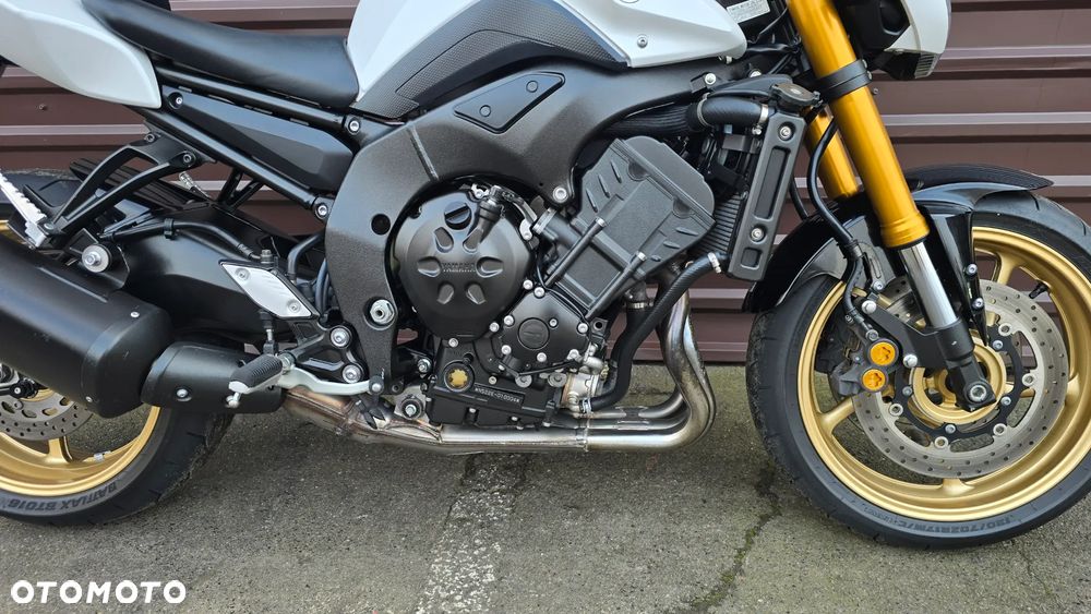 Yamaha FZ8 - 5