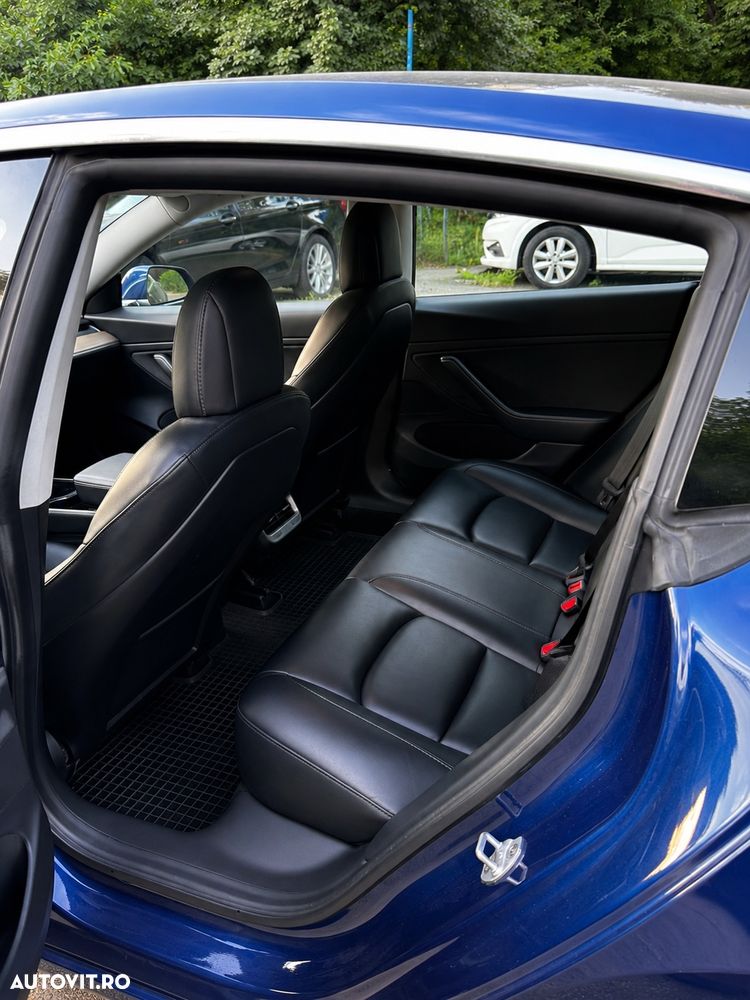Tesla Model 3 Langstreckenbatterie Allradantrieb Dual Motor - 9
