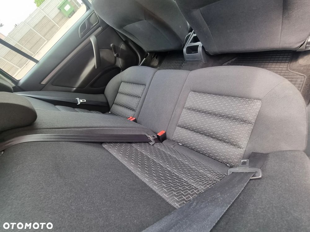 Skoda Octavia 1.6 Ambiente EU5 - 14