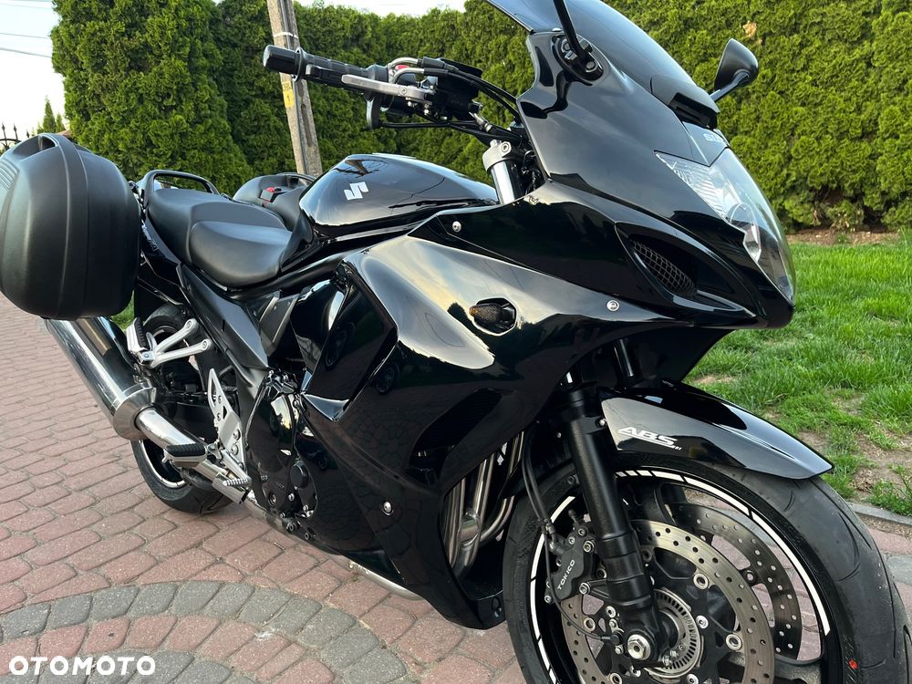 Suzuki GSX - 15
